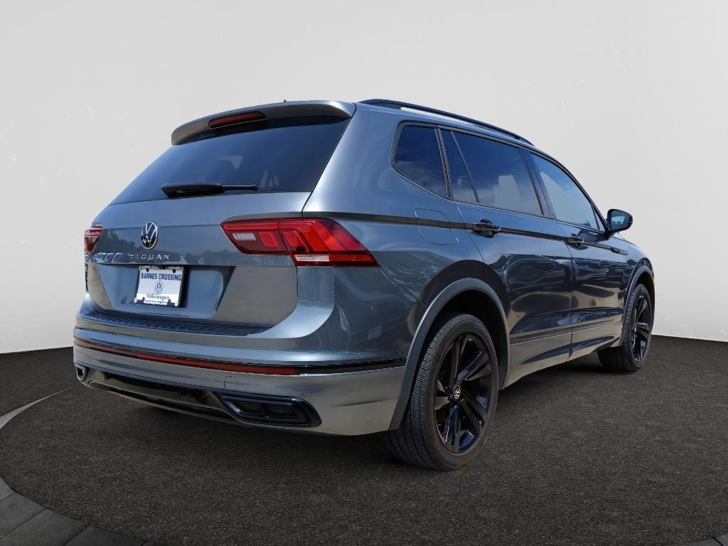 Used 2023 Volkswagen Tiguan SE R-Line FWD image 4