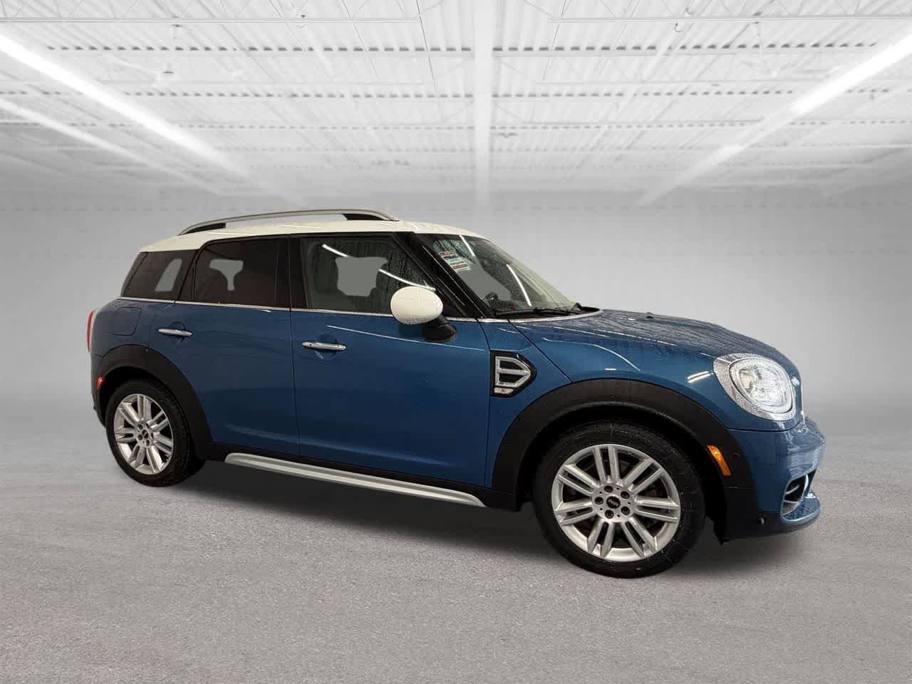Used 2019 MINI Cooper Countryman w/ Storage Package FWD image 6