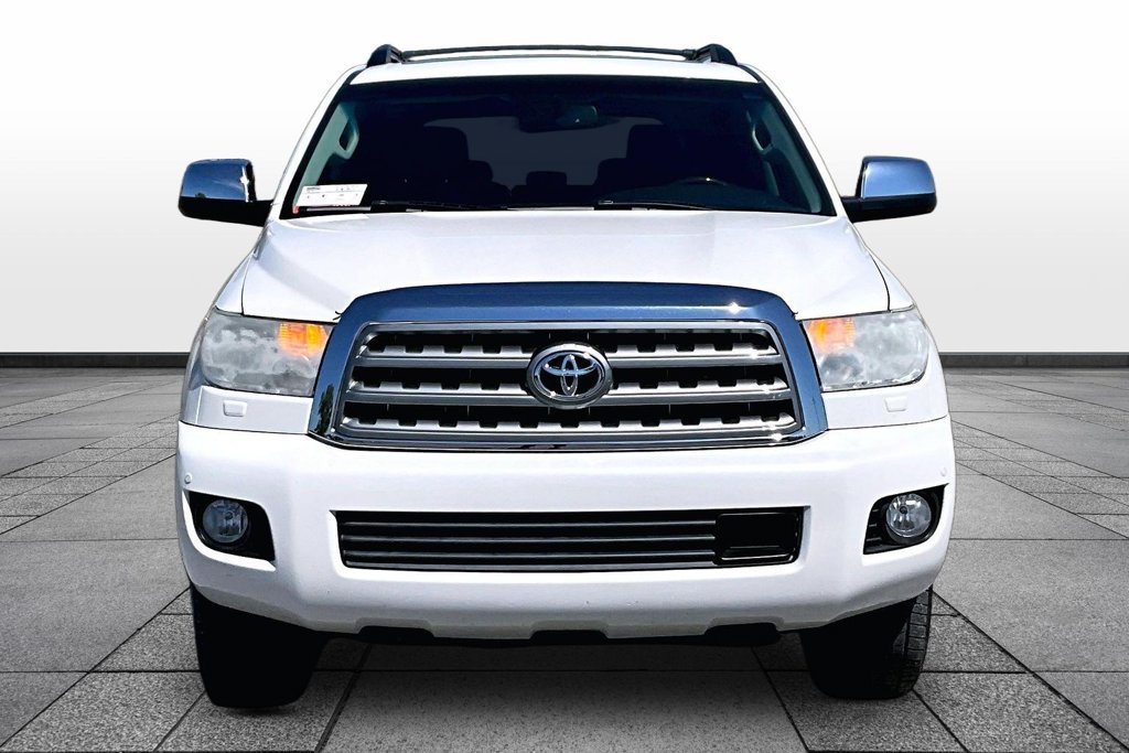 Used 2015 Toyota Sequoia Platinum AWD/4WD image 3