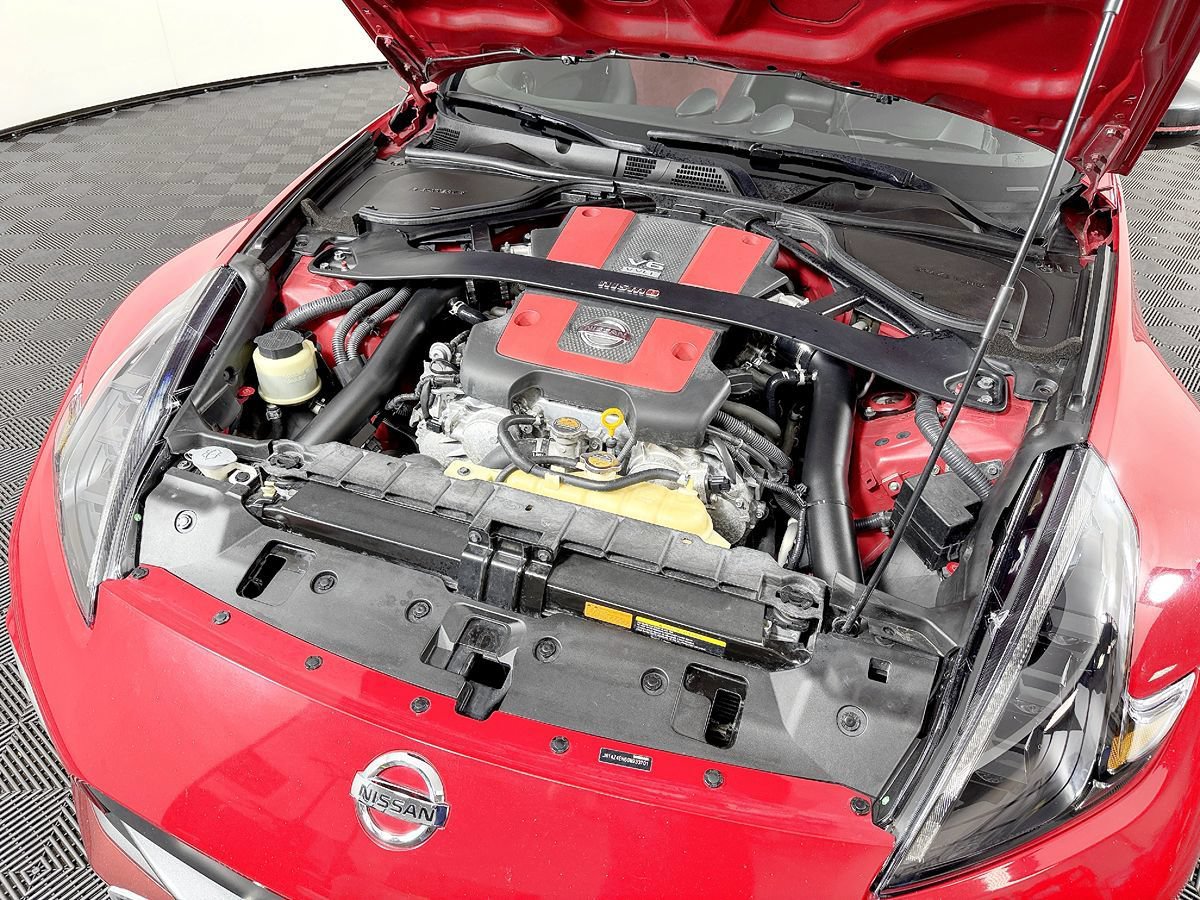Used 2016 Nissan 370Z NISMO RWD image 20