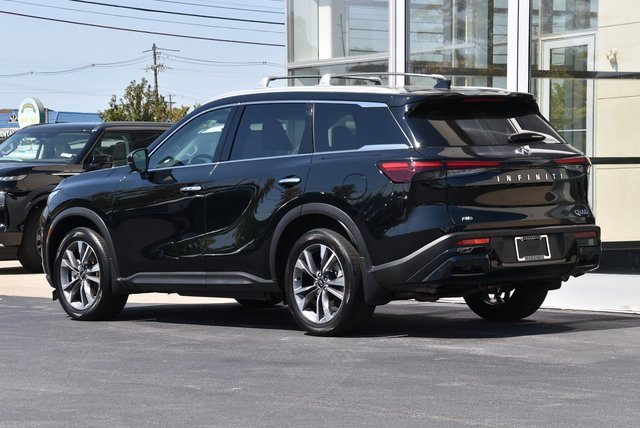 Used 2025 INFINITI QX60 Luxe w/ Lighting Package (N94) image 12