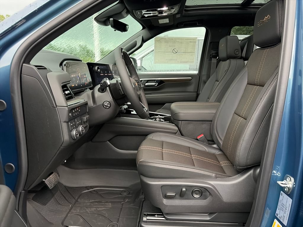 New 2026 Chevrolet Tahoe High Country AWD/4WD image 16