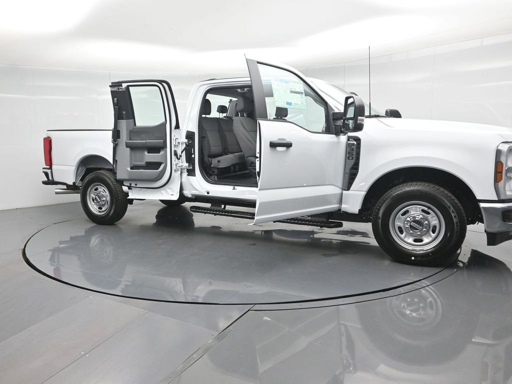 New 2026 Ford F350 XL w/ XL Chrome Package image 32