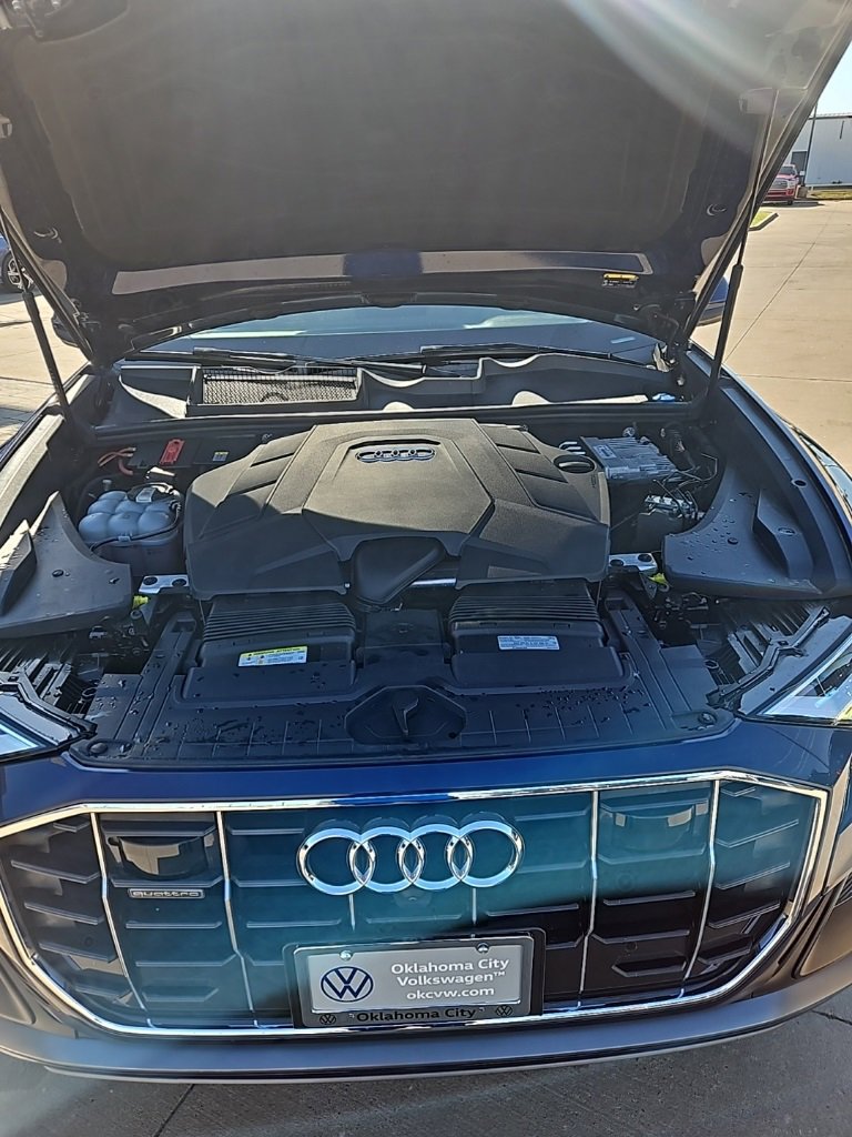 Used 2022 Audi Q8 Premium Plus w/ Premium Plus Package image 10