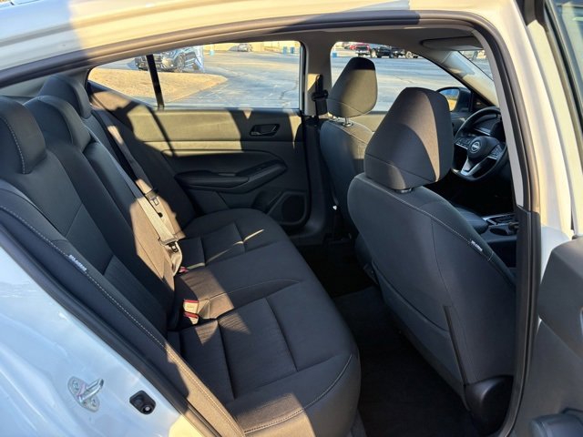 Used 2025 Nissan Altima 2.5 SV image 17