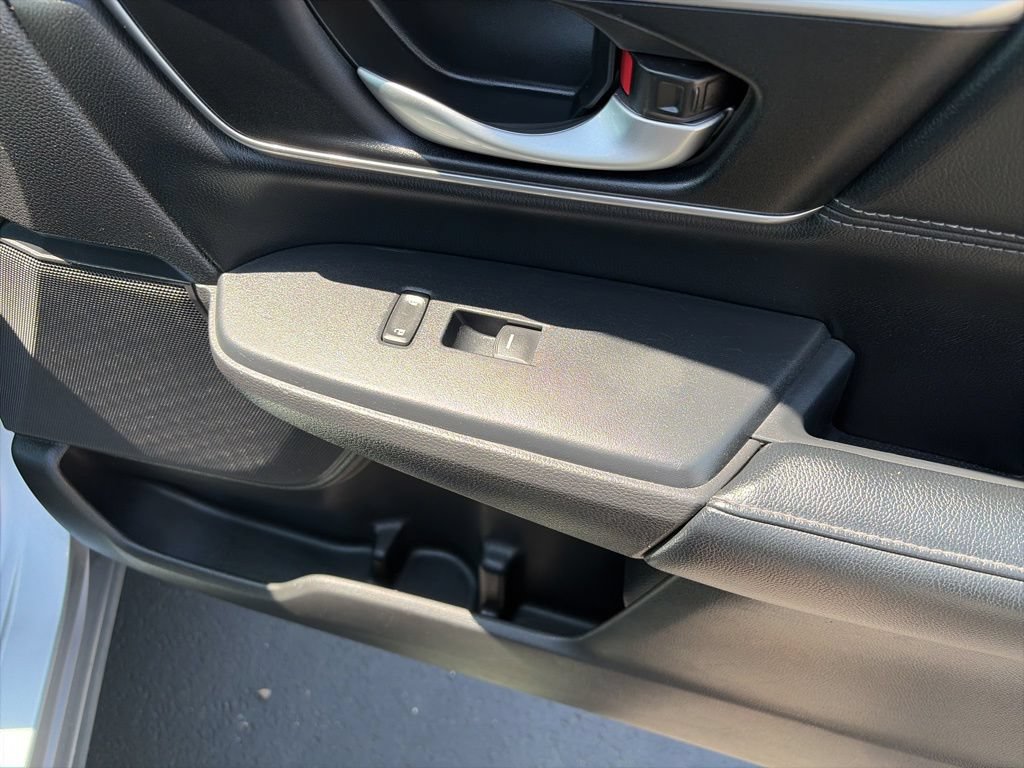 Used 2017 Honda CR-V EX-L image 16