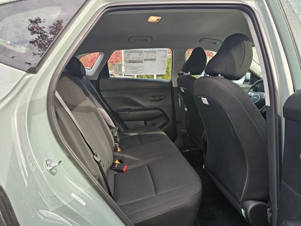 New 2026 Hyundai Kona SE image 12