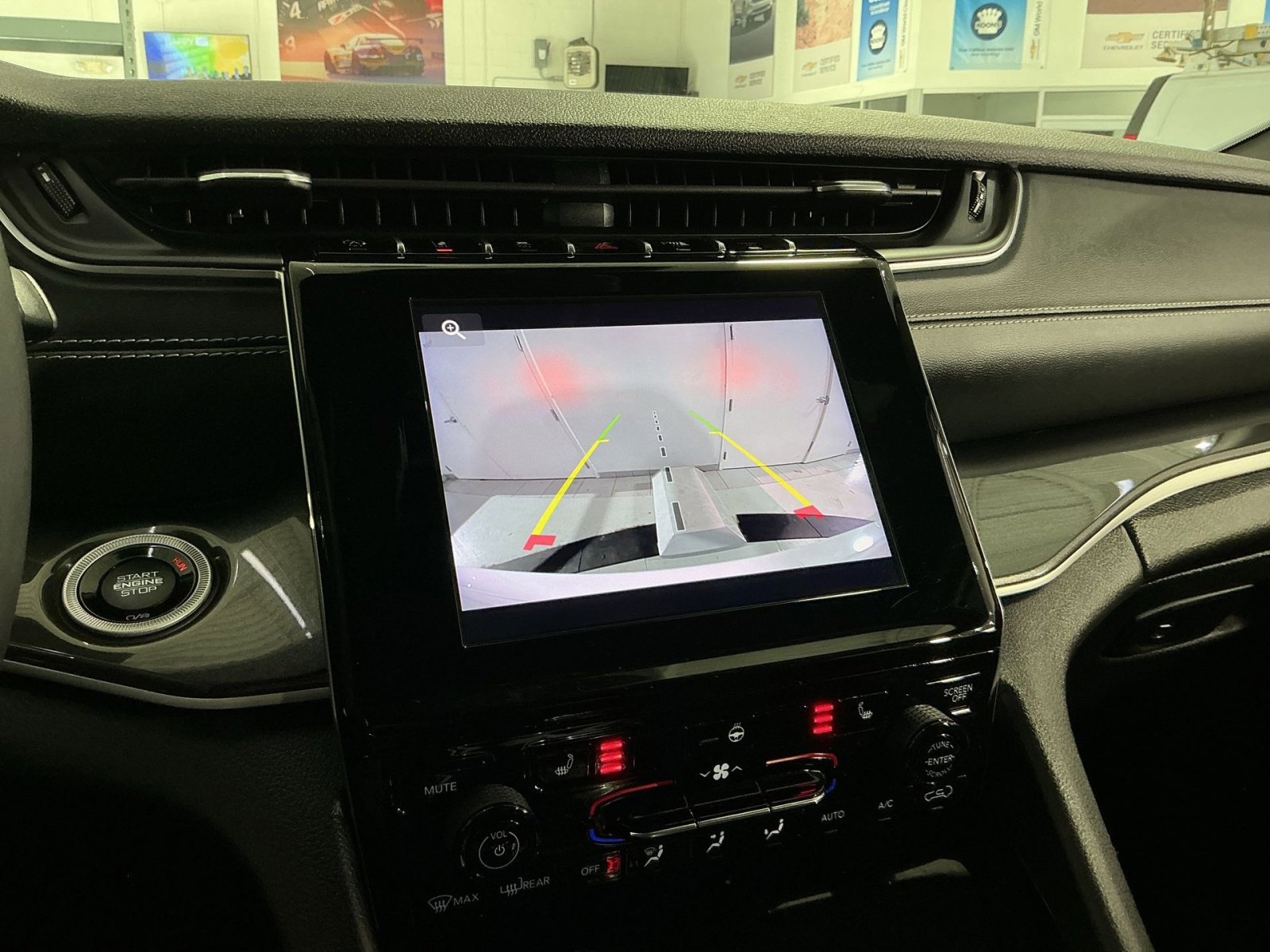 Used 2023 Jeep Grand Cherokee Altitude image 27