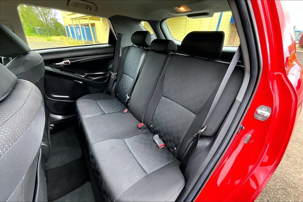 Used 2010 Toyota Matrix FWD image 21