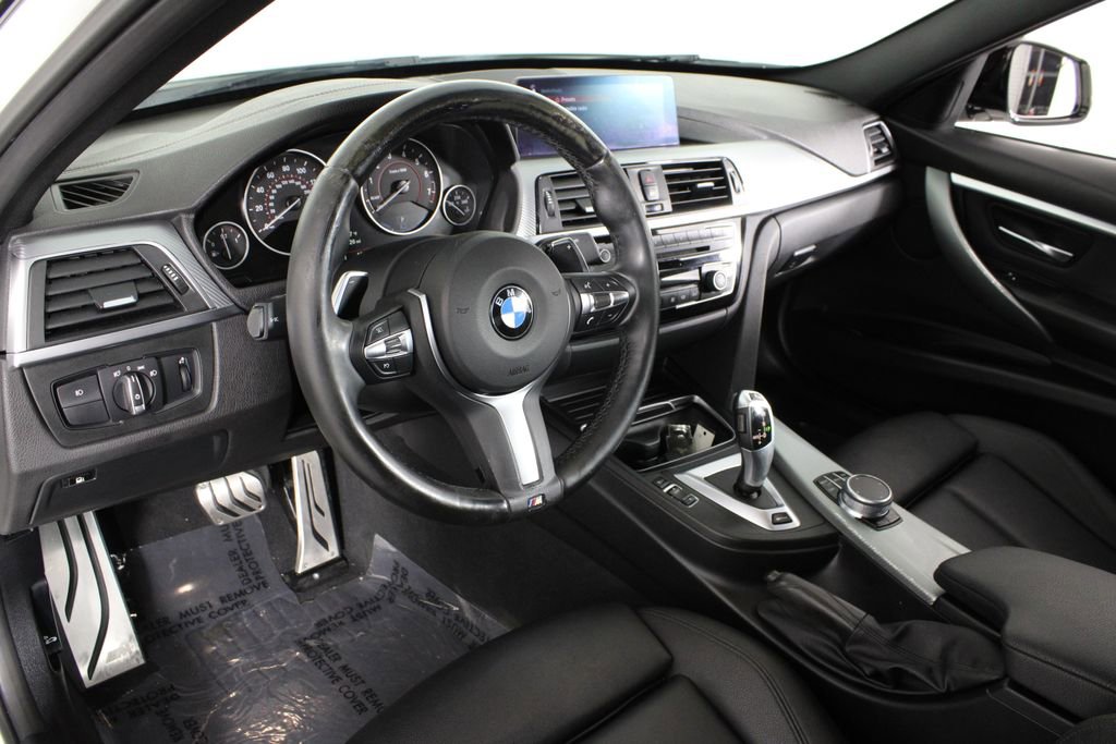 Used 2018 BMW 330e w/ M Sport Package image 16