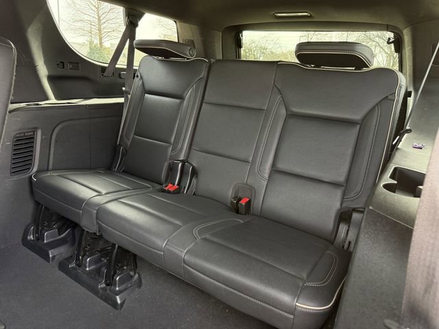 Used 2023 Chevrolet Suburban Premier image 28
