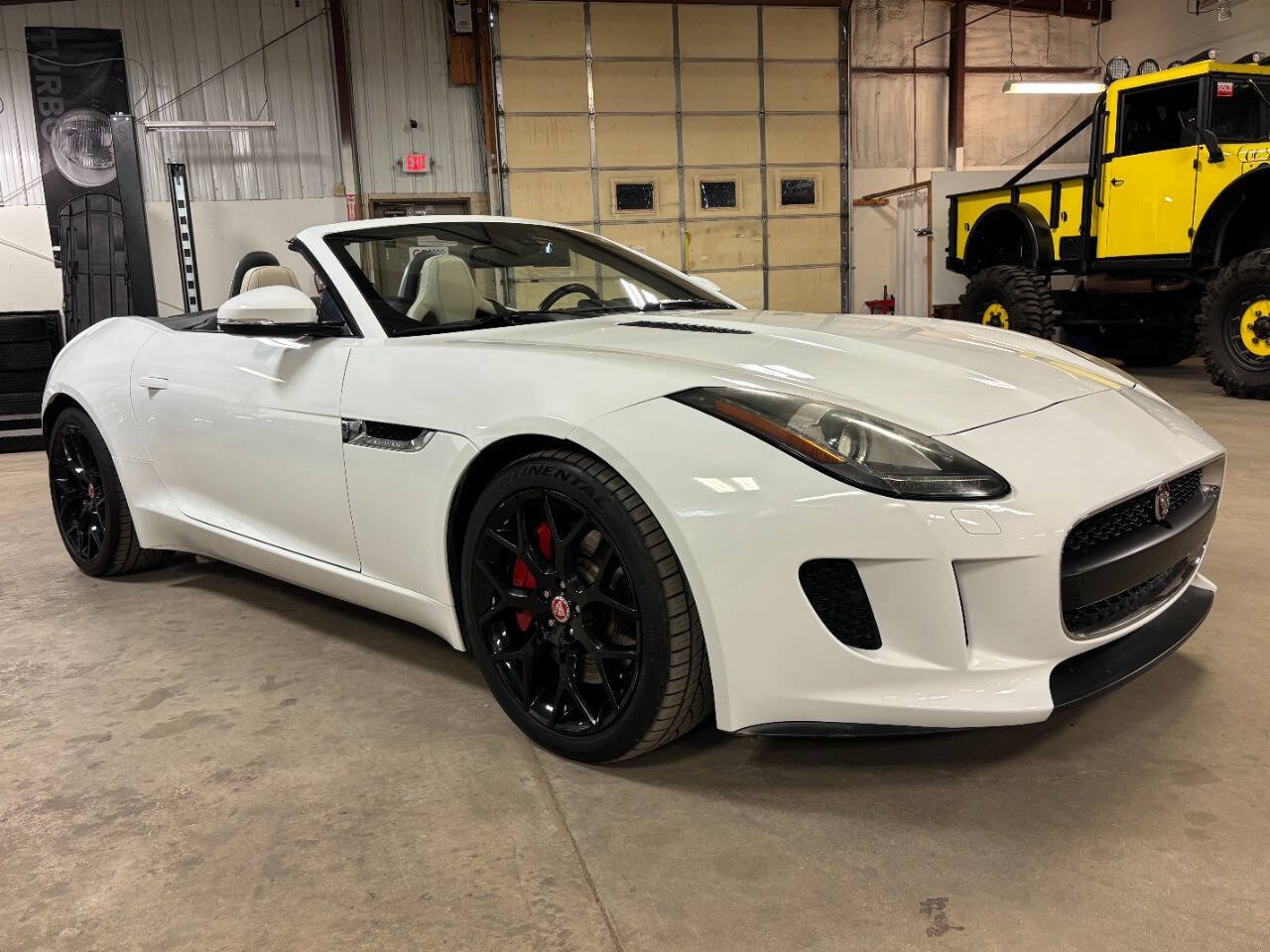 Used 2014 Jaguar F-TYPE Convertible RWD image 31