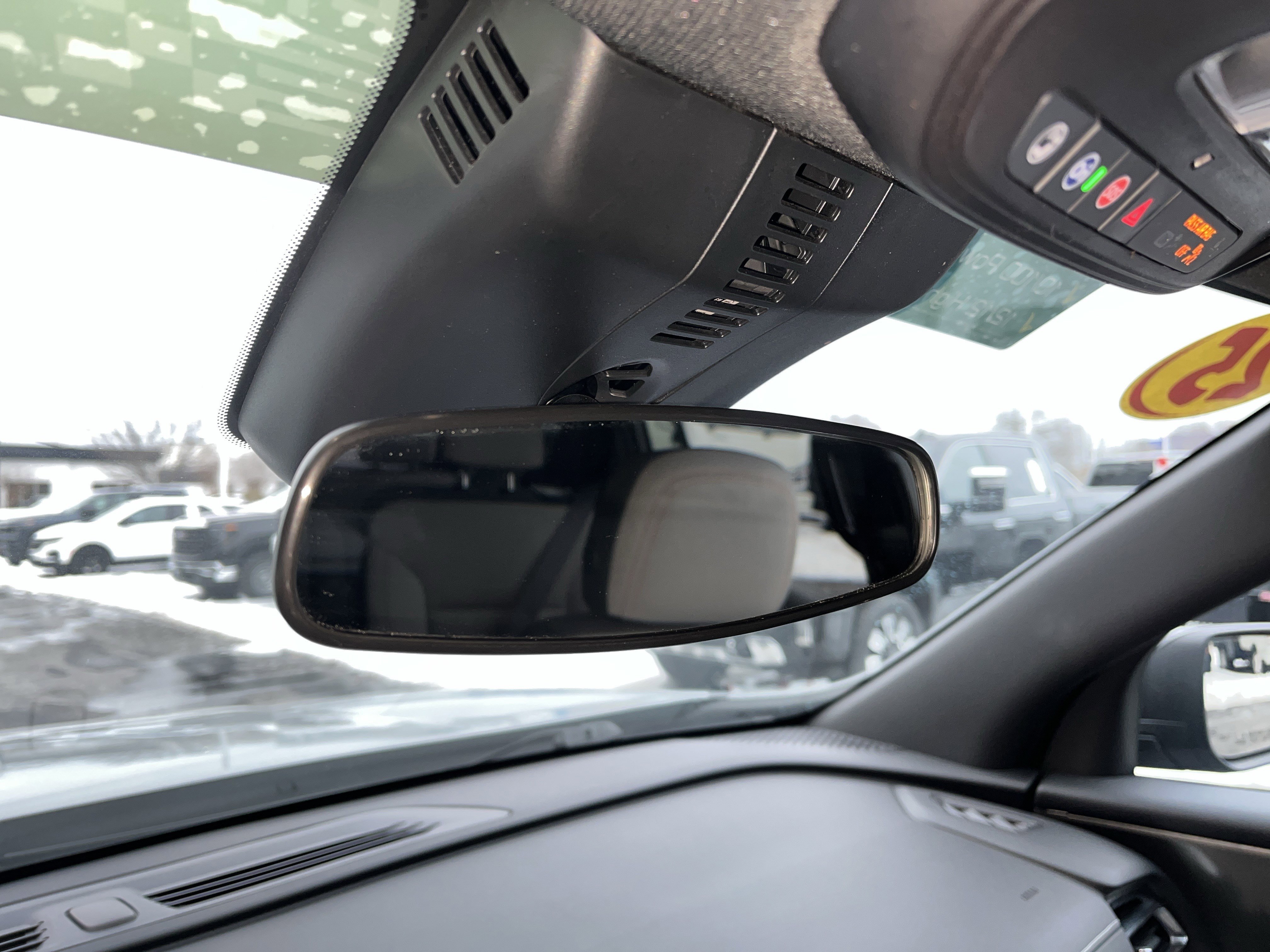 Used 2025 Chevrolet Traverse LT AWD/4WD image 19