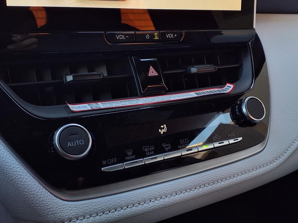 Certified 2025 Toyota Corolla SE image 10