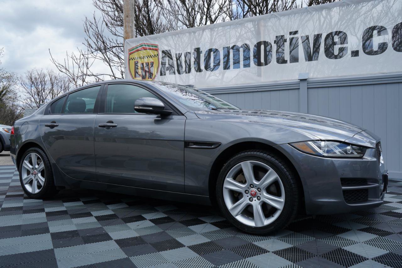Used 2018 Jaguar XE Prestige AWD/4WD image 3