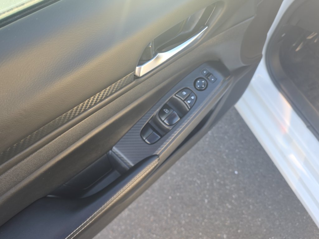 Used 2024 Nissan Altima 2.5 SV FWD image 10