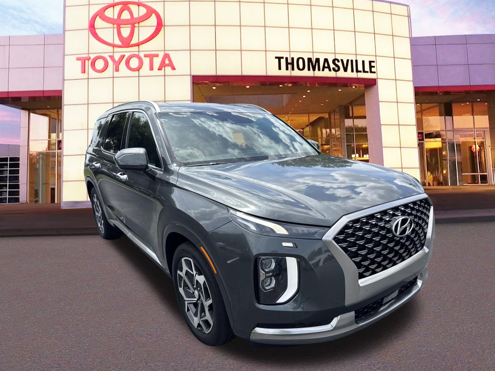 Used 2022 Hyundai Palisade Calligraphy w/ Cargo Package FWD image 3