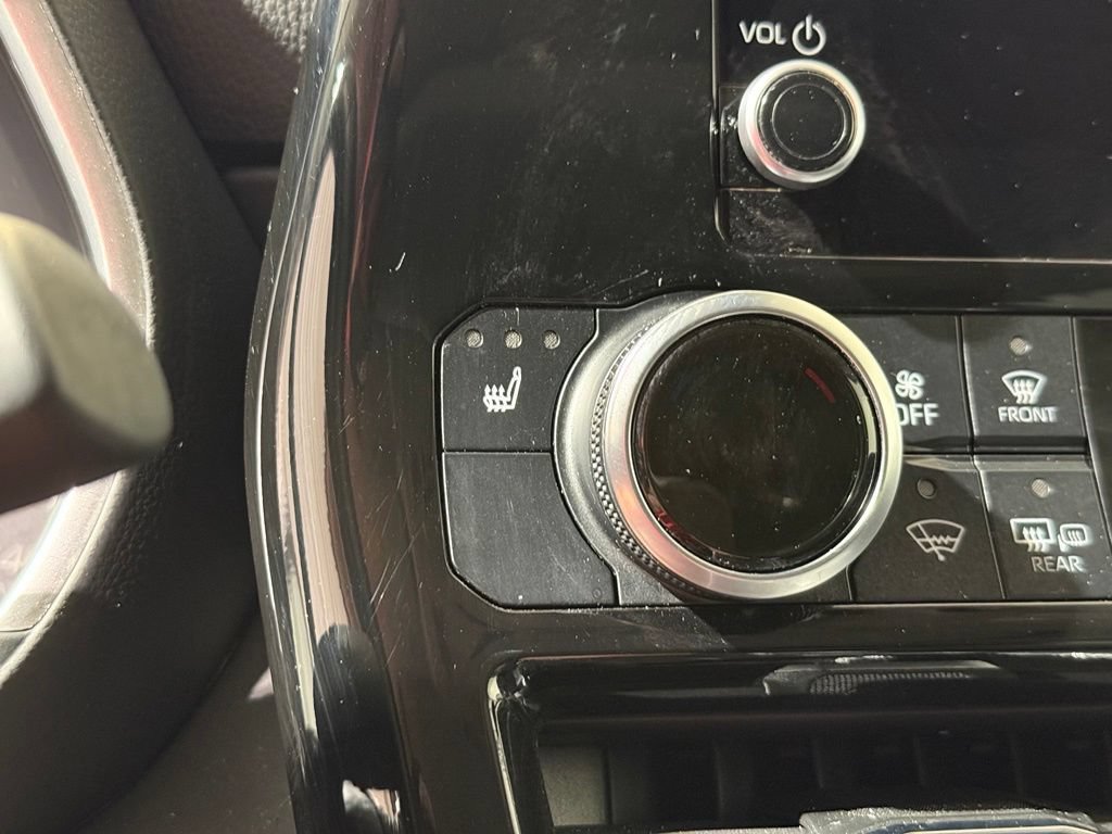 Certified 2024 Toyota Highlander XLE AWD/4WD image 31
