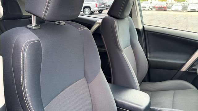 Used 2013 Toyota RAV4 XLE AWD/4WD image 30