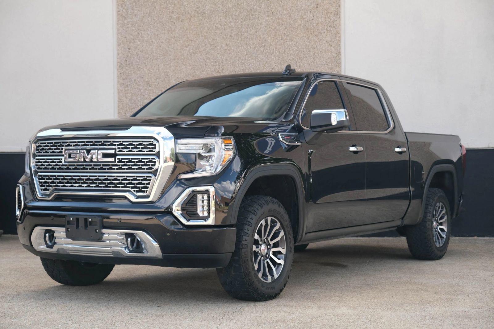 Used 2021 GMC Sierra 1500 Denali w/ Driver Alert Package II AWD/4WD image 5