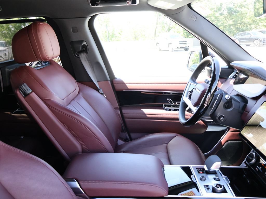 Used 2023 Land Rover Range Rover SE AWD/4WD image 8
