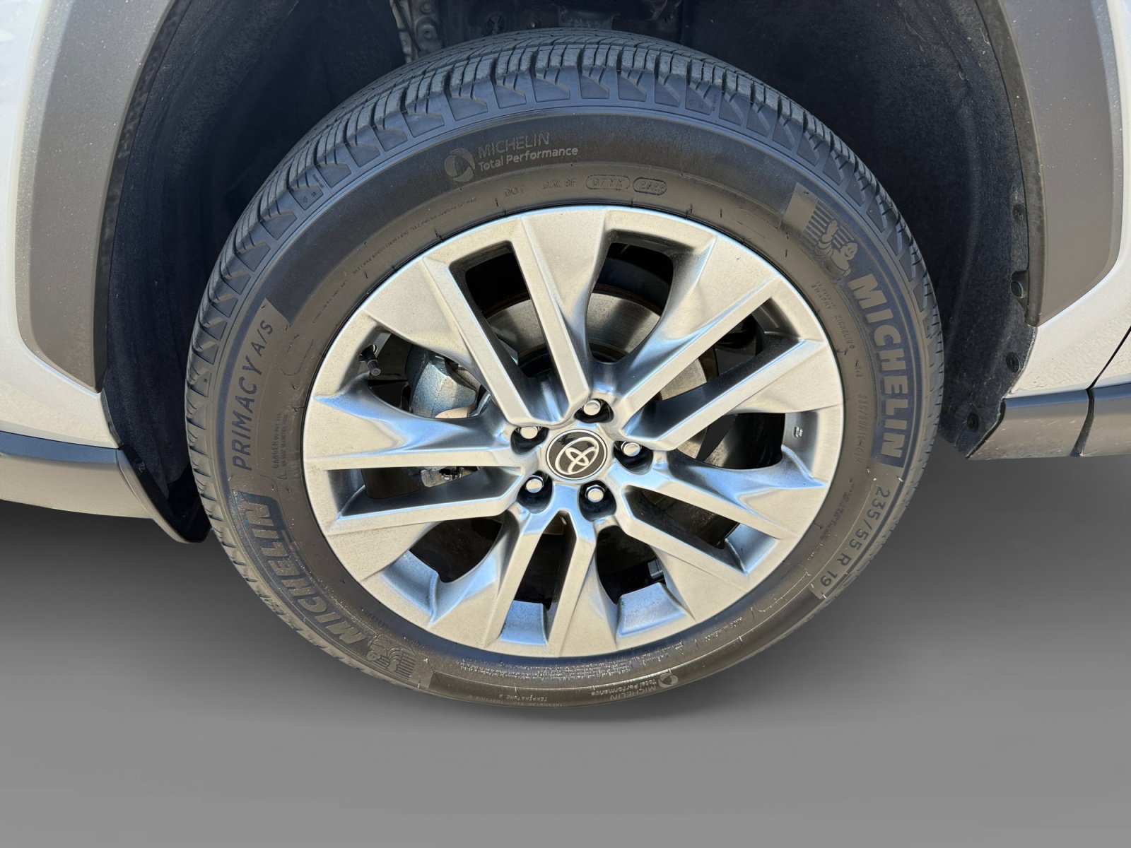 Used 2023 Toyota RAV4 Limited AWD/4WD image 9