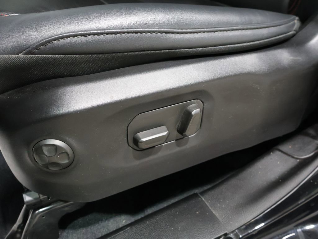 Used 2024 Jeep Wrangler Unlimited Rubicon w/ Convenience Group image 12