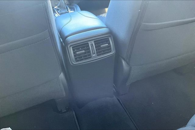 Used 2020 Nissan Rogue SV image 11