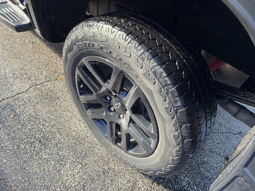 Used 2023 Chevrolet Silverado 1500 LT Trail Boss w/ Convenience Package II AWD/4WD image 12