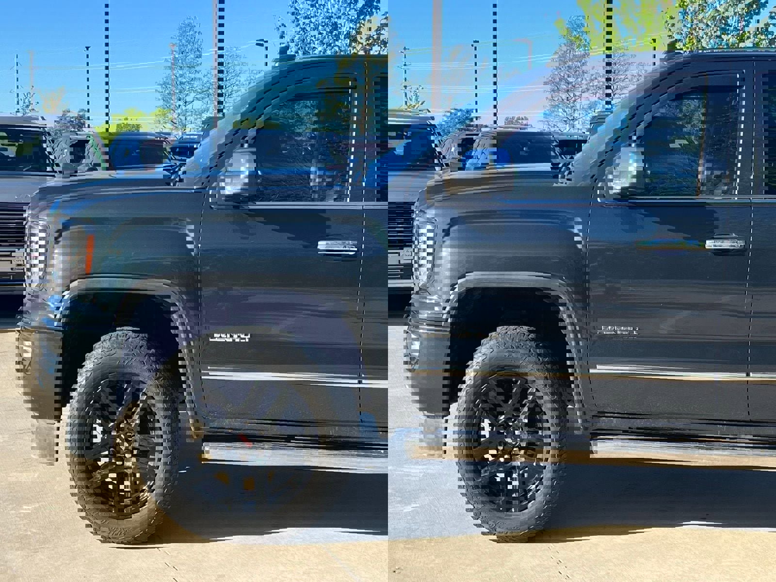 Used 2018 GMC Sierra 1500 Denali w/ Denali Ultimate Package image 8