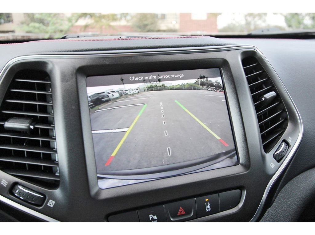 Used 2022 Jeep Cherokee Trailhawk w/ Trailer Tow Group image 25