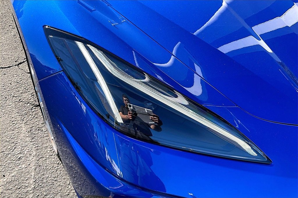 Used 2020 Chevrolet Corvette Stingray Premium Cpe w/ 3LT Preferred Equipment Group image 24