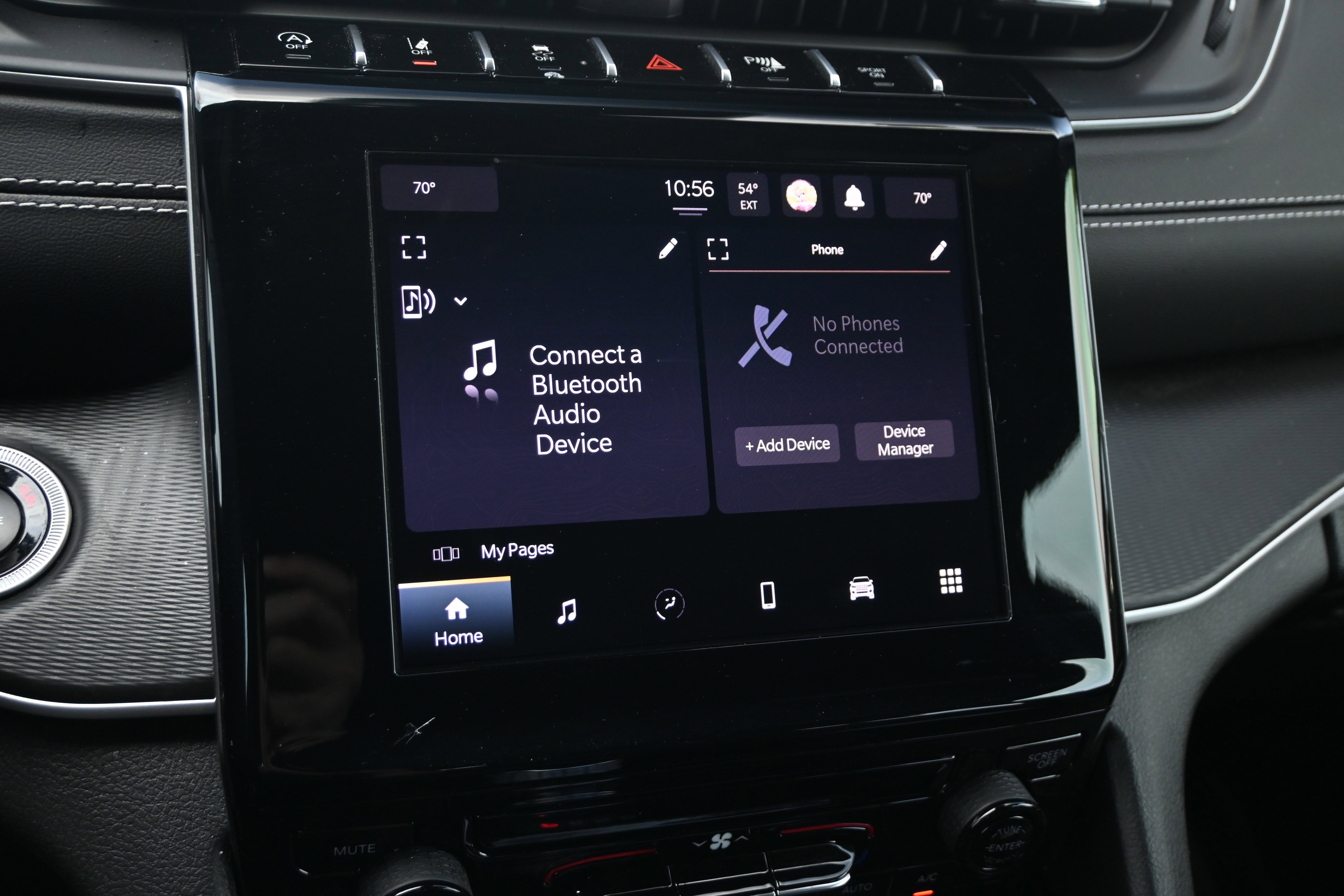 Used 2025 Jeep Grand Cherokee Laredo X image 33