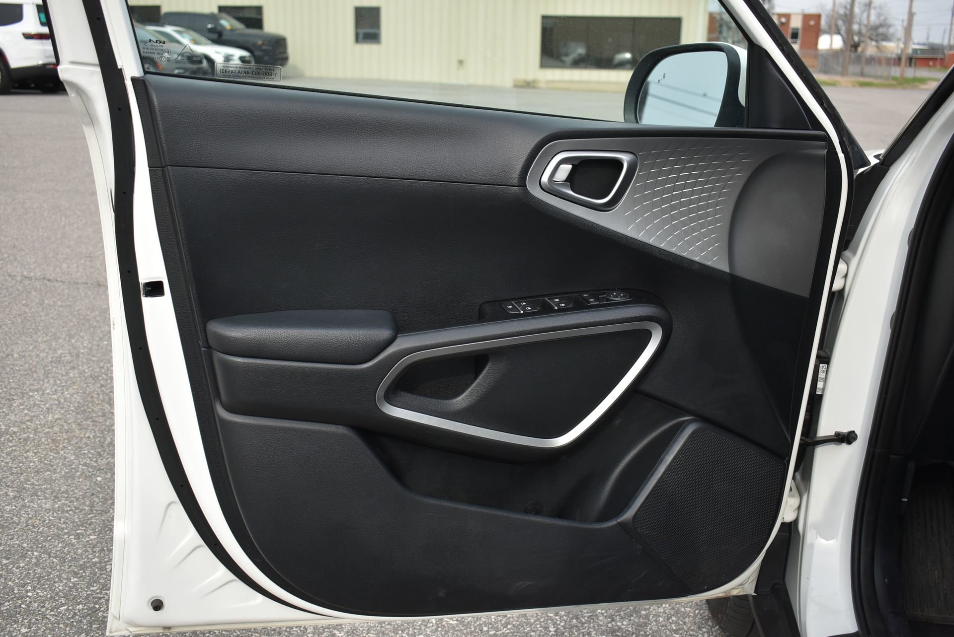 Used 2024 Kia Soul LX w/ Option Group 015 image 12