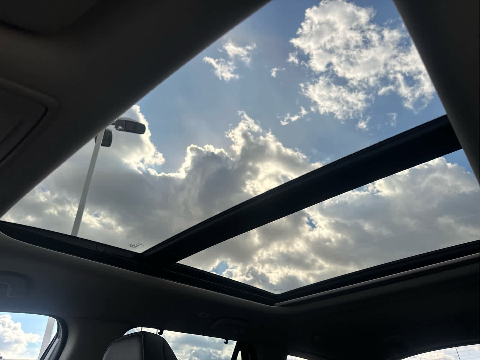 New 2025 Honda Pilot Touring image 42