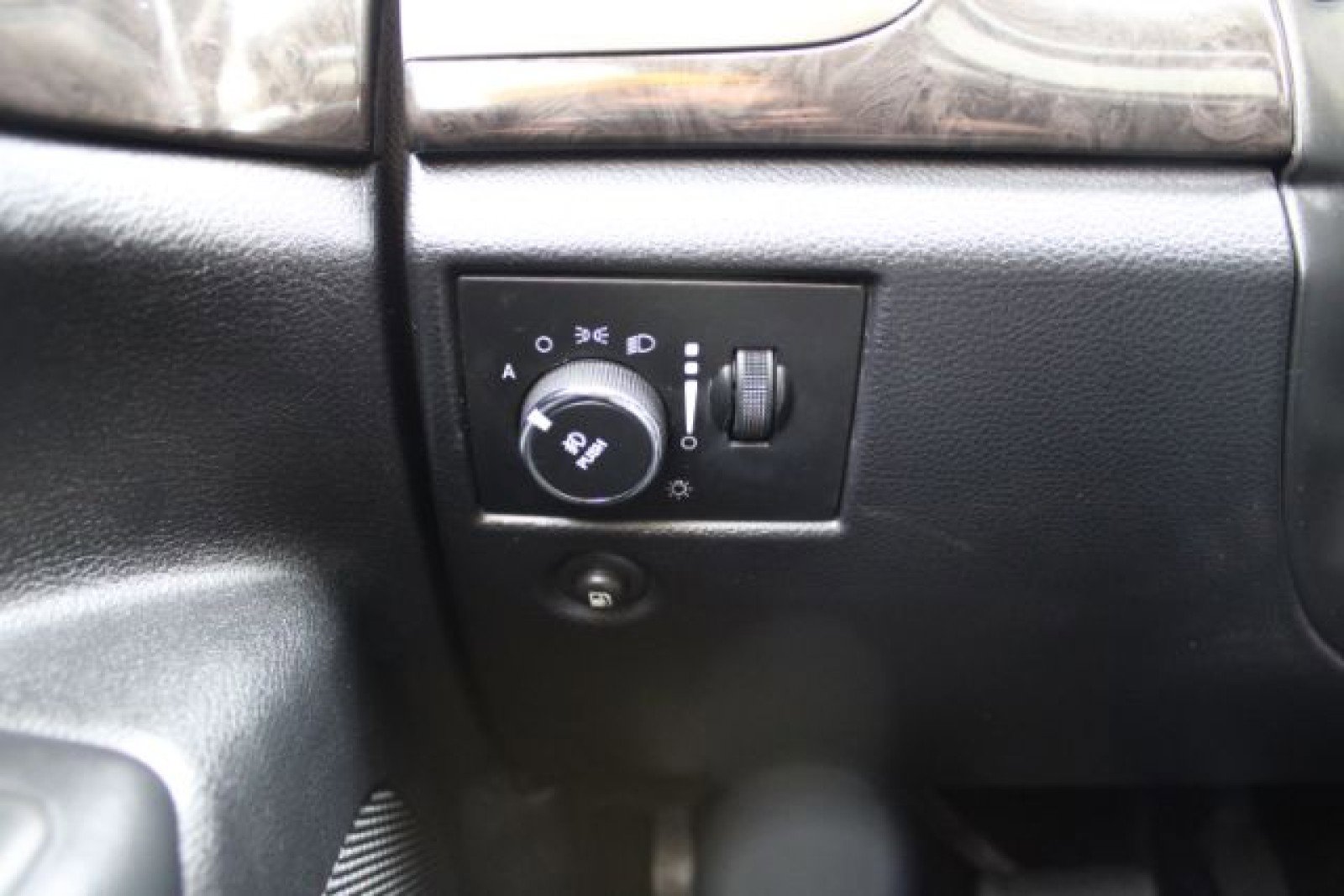 Used 2012 Jeep Grand Cherokee Laredo image 18