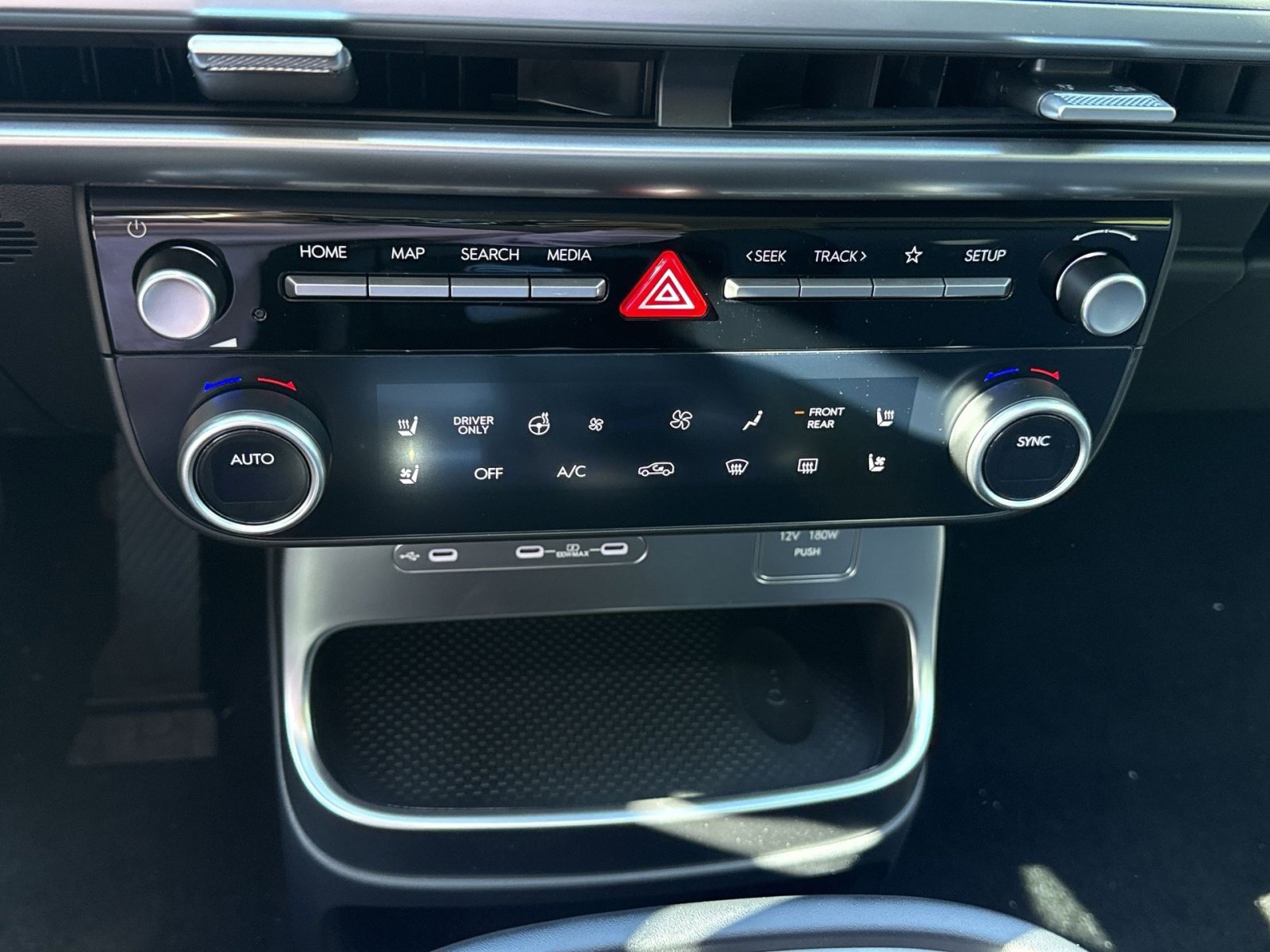 New 2026 Hyundai Ioniq 9 SEL image 21