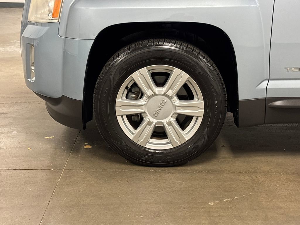 Used 2015 GMC Terrain SLE FWD image 11