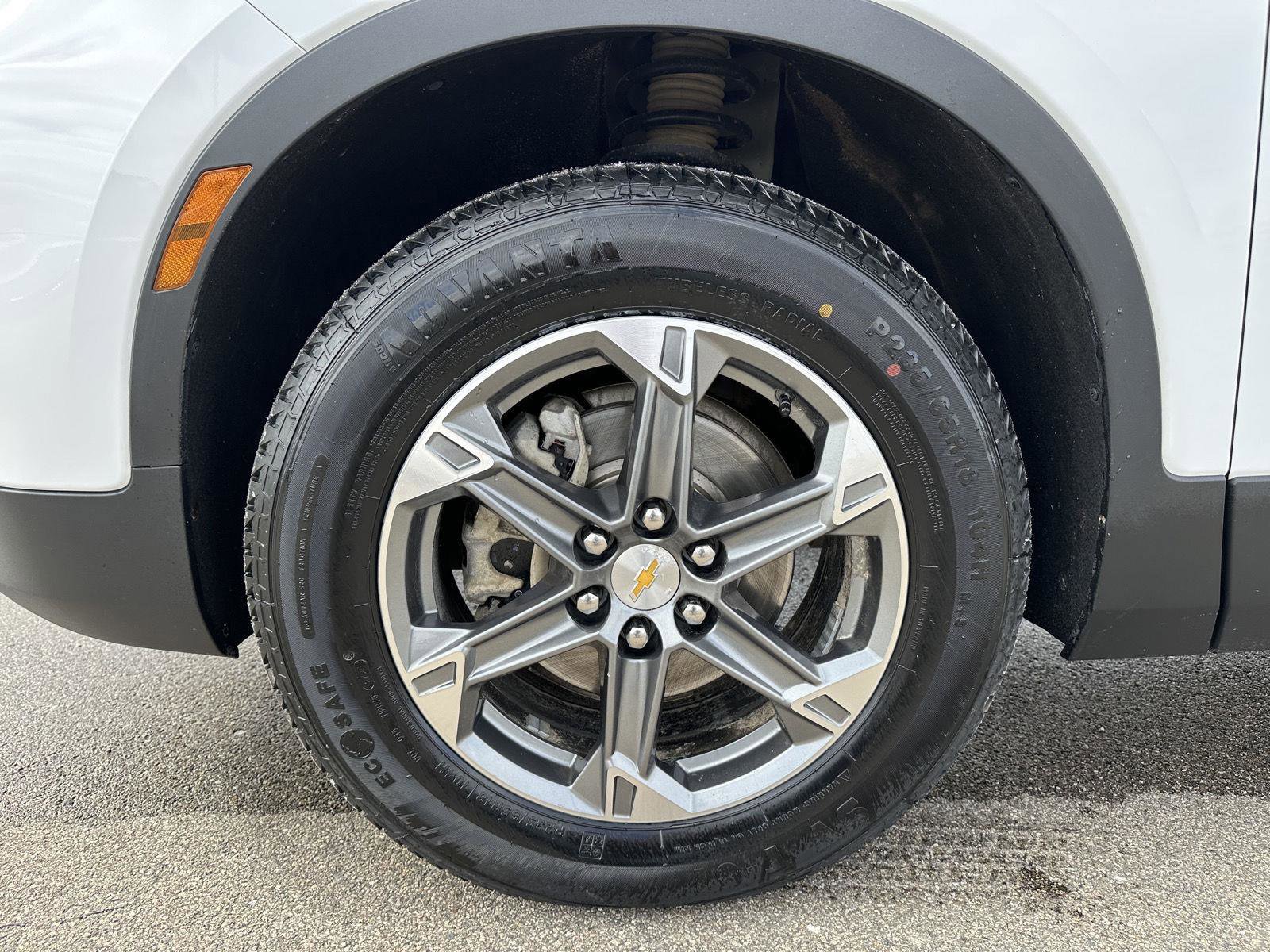 Used 2023 Chevrolet Blazer LT w/ Driver Confidence Package image 9