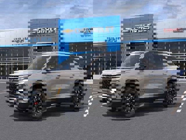 New 2026 Chevrolet Traverse Z71 w/ Enhanced Driving Package image 2