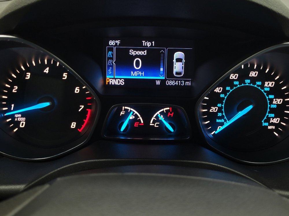 Used 2015 Ford Escape Titanium w/ Equipment Group 301A FWD image 23