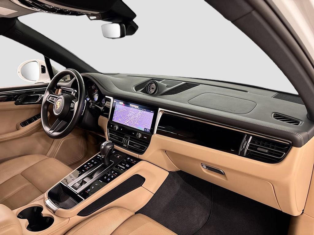 Used 2023 Porsche Macan S image 14