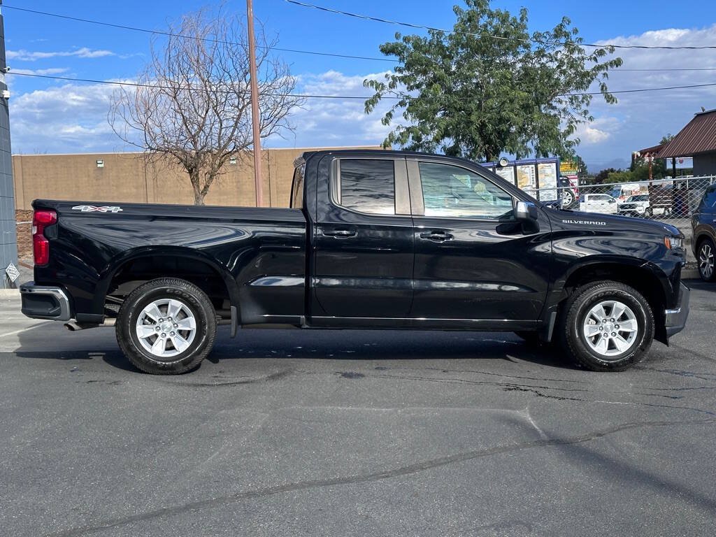 Used 2020 Chevrolet Silverado 1500 LT w/ Trailering Package AWD/4WD image 8