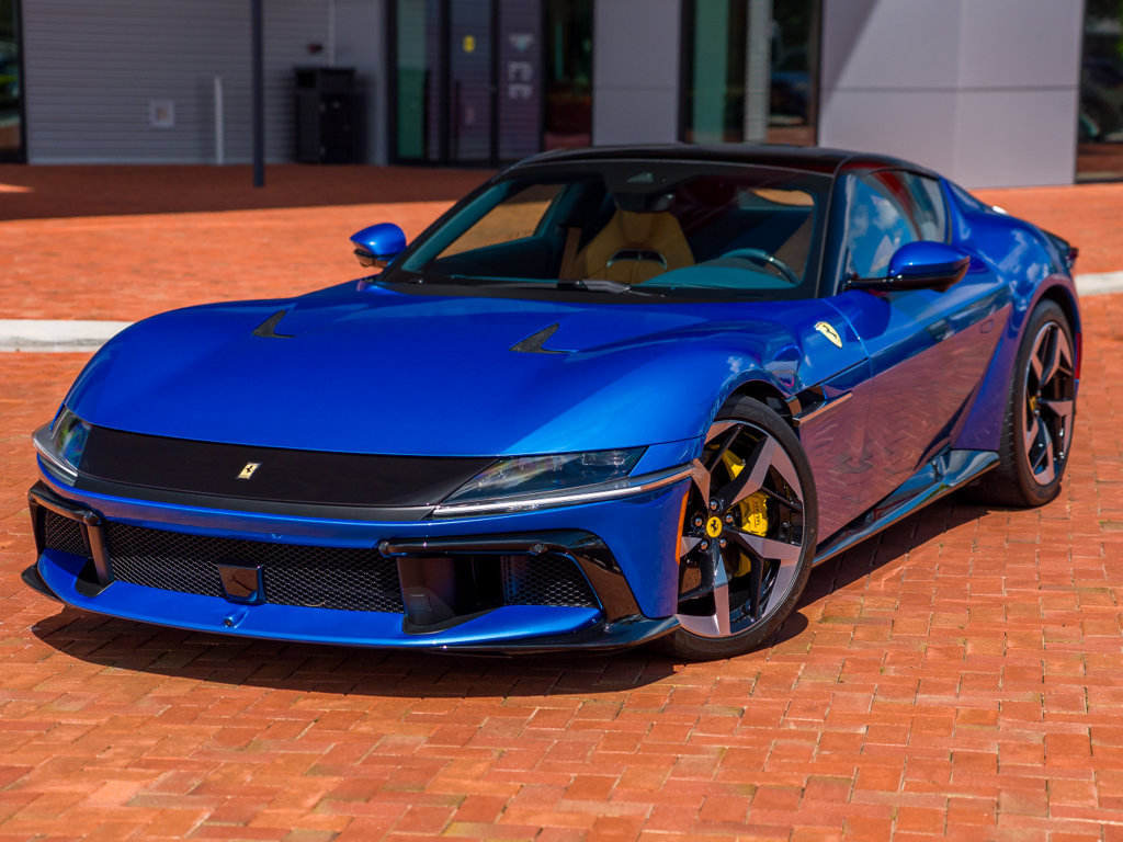 Certified 2025 Ferrari 12Cilindri RWD image 2