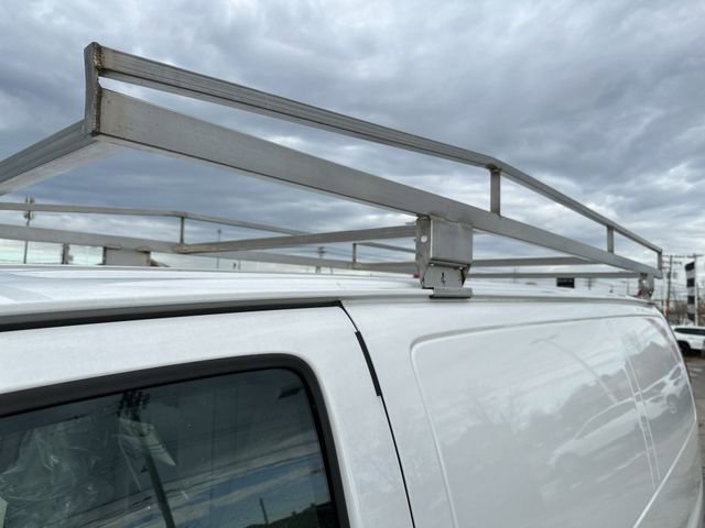 New 2025 GMC Savana 3500 w/ Driver Convenience Package image 32