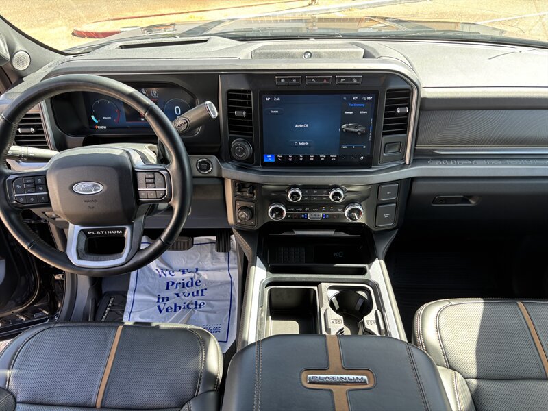 Used 2023 Ford F350 Platinum w/ Tremor Off-Road Package AWD/4WD image 29