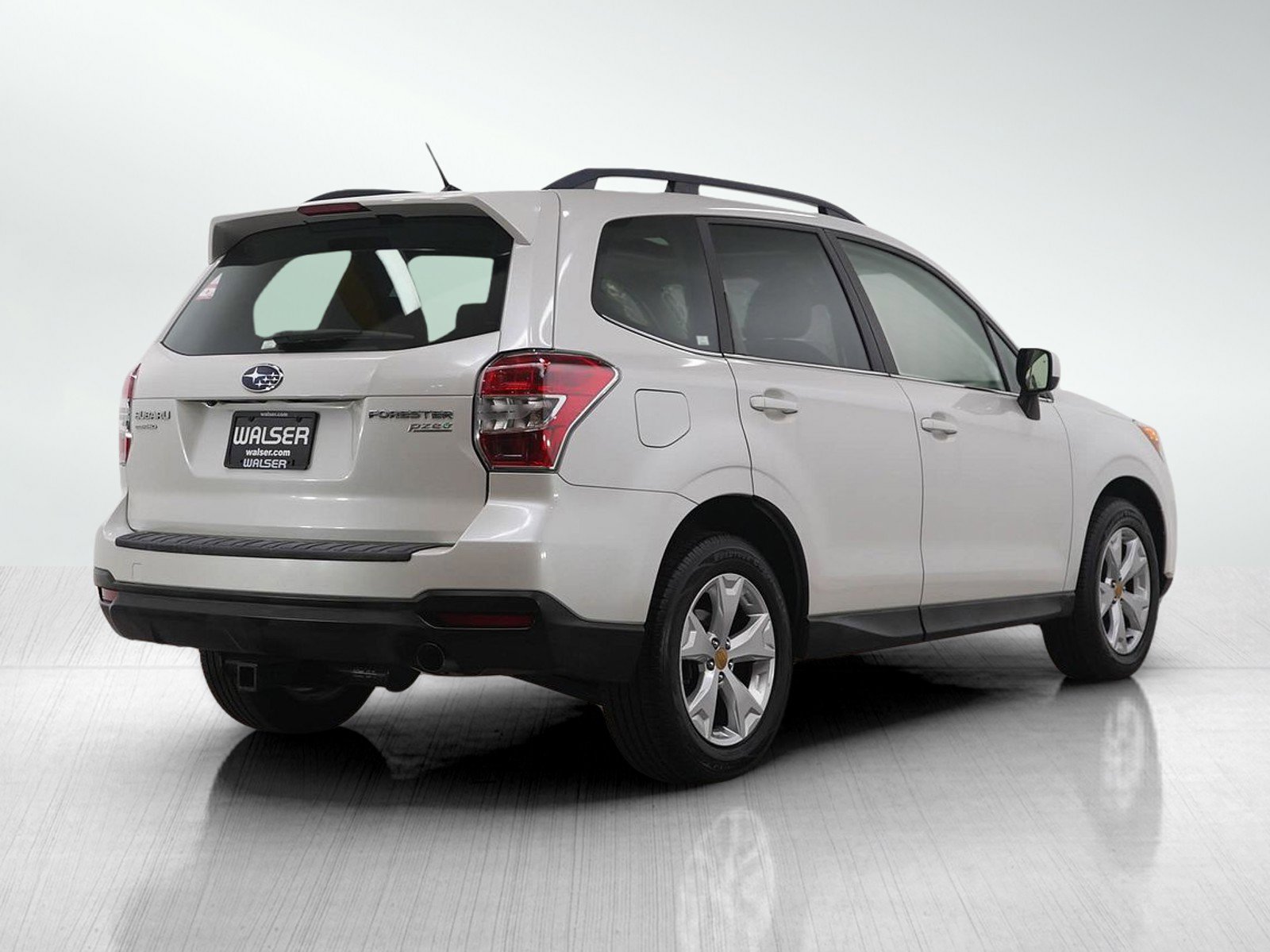 Used 2015 Subaru Forester 2.5i Limited w/ Popular Package #2 image 5