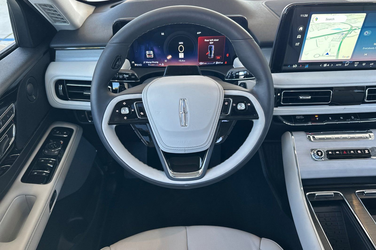 New 2026 Lincoln Aviator Reserve image 13