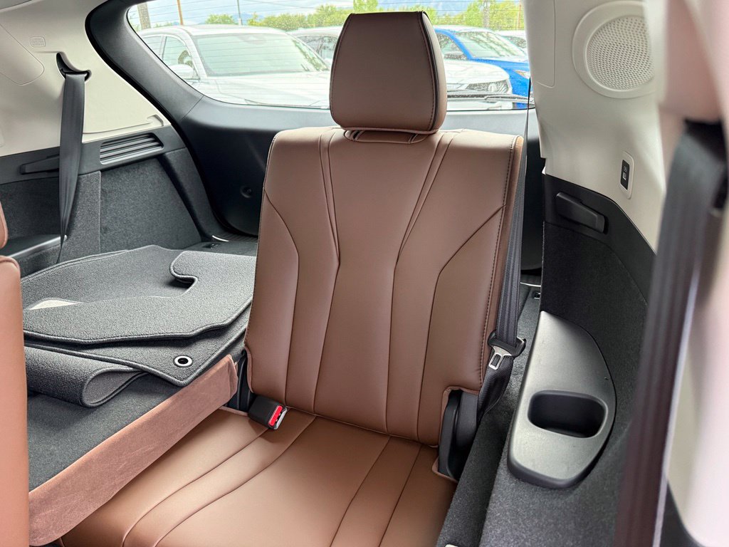 New 2026 Acura MDX w/ Advance Package AWD/4WD image 13