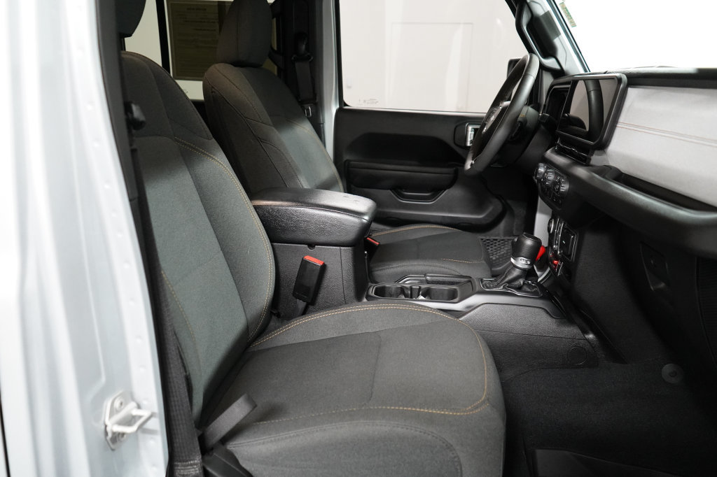 Certified 2024 Jeep Wrangler Unlimited AWD/4WD image 18